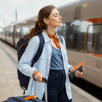 Solo Travel Safety Plan: Checklists, Routines, Scripts